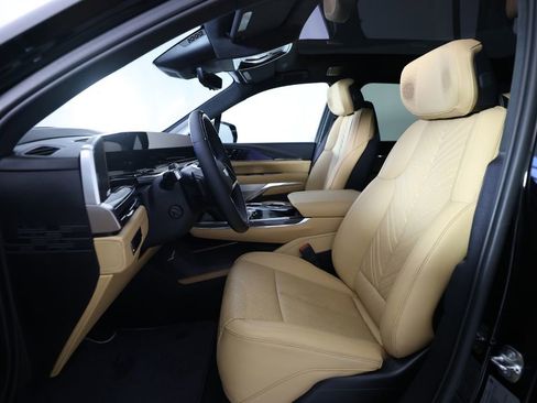 Used 2026 Cadillac Escalade IQ Sport 2 AWD/4WD image 17