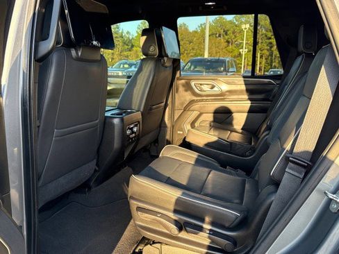 Used 2021 GMC Yukon SLT w/ SLT Luxury Plus Package image 21