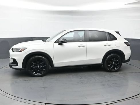 Used 2024 Honda HR-V Sport image 2