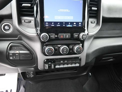 Used 2022 RAM 3500 Tradesman AWD/4WD image 9