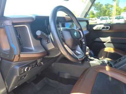 Used 2022 Ford Bronco Outer Banks image 10