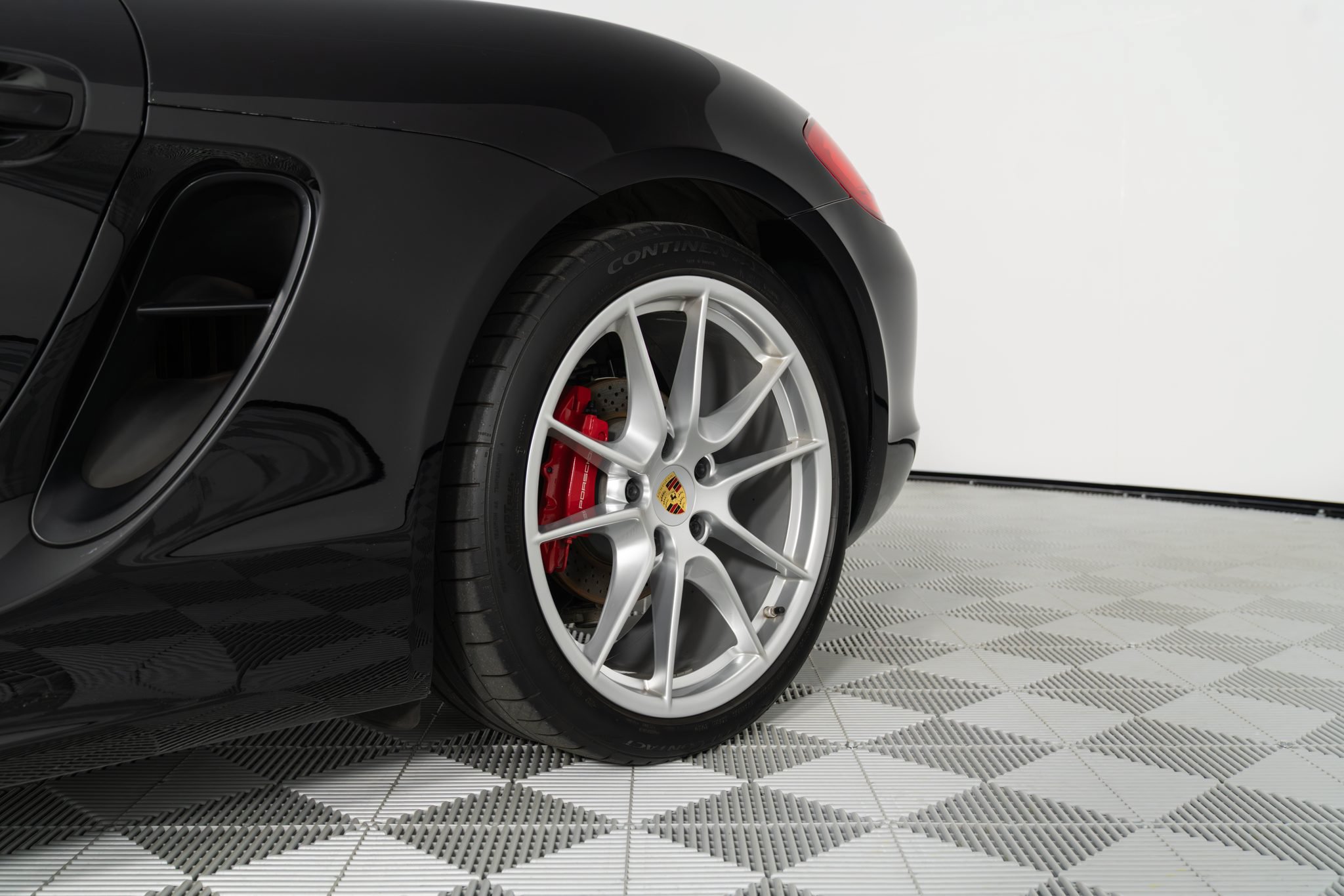 Used 2015 Porsche Boxster S RWD image 18