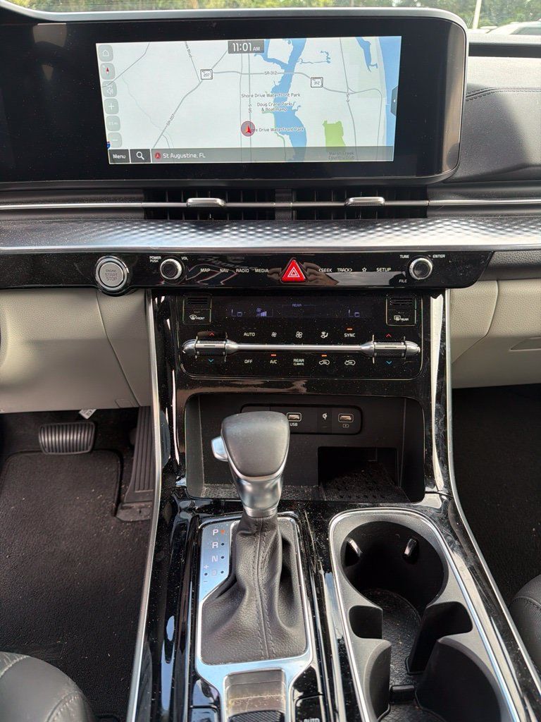 Certified 2023 Kia Carnival SX Prestige FWD image 16