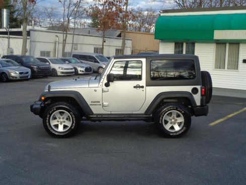 Used 2011 Jeep Wrangler Sport AWD/4WD image 9