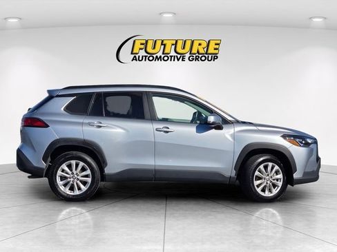 Certified 2023 Toyota Corolla Cross LE image 4