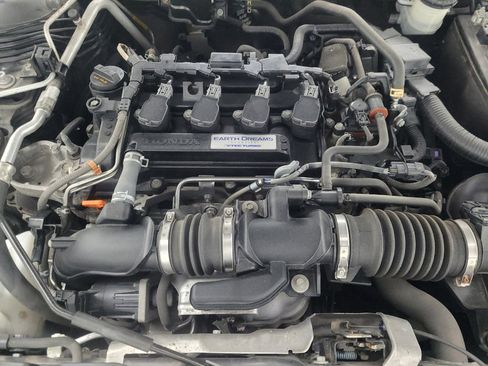 Used 2018 Honda Accord Sport image 30