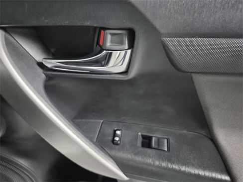 Used 2016 Scion tC Base image 31