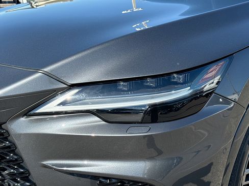 Used 2024 Lexus RX 500h F Sport w/ Convenience Package image 9