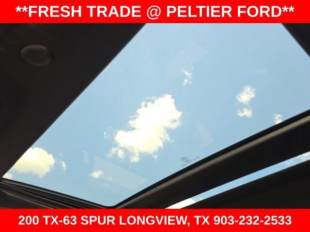 Used 2022 Ford Explorer King Ranch w/ Premium Technology Package AWD/4WD image 22