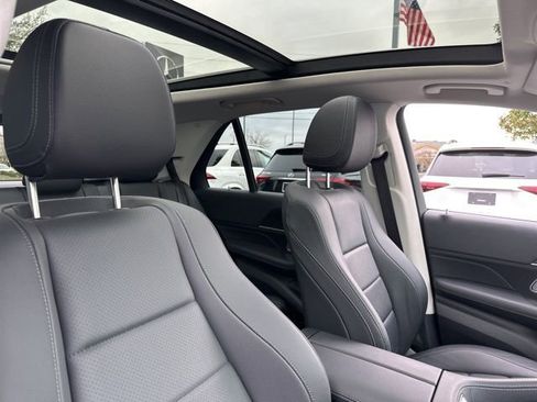 Certified 2024 Mercedes-Benz GLE 450e 4MATIC image 34