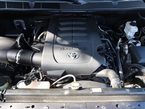 Used 2016 Toyota Tundra SR5 image 21