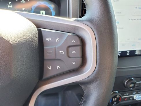 New 2025 Ford Bronco Badlands image 11