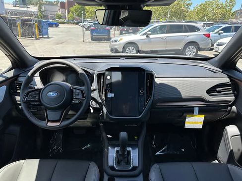 Used 2025 Subaru Forester Sport w/ Popular Package #2 AWD/4WD image 10