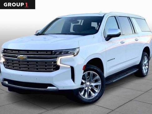 Used 2023 Chevrolet Suburban Premier image 1