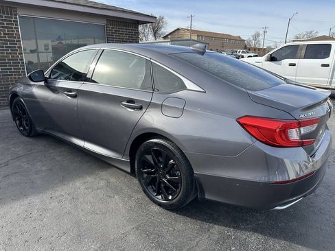 Used 2019 Honda Accord LX image 9