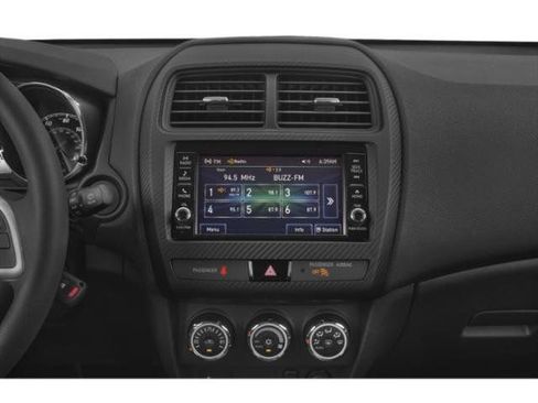 Used 2018 Mitsubishi Outlander Sport LE AWD/4WD image 38