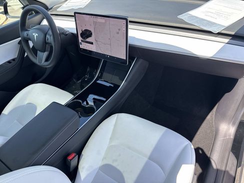 Used 2021 Tesla Model Y 2WD image 29