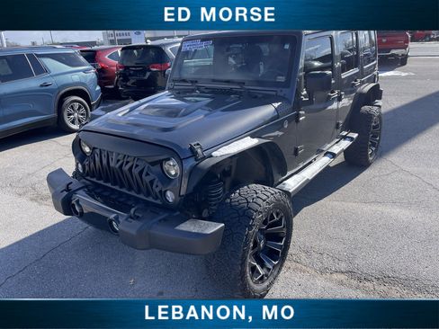 Used 2018 Jeep Wrangler Unlimited Sahara image 18