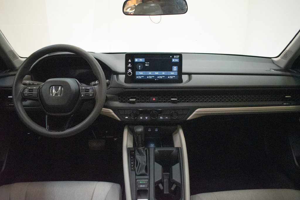 Used 2026 Honda Accord SE image 11