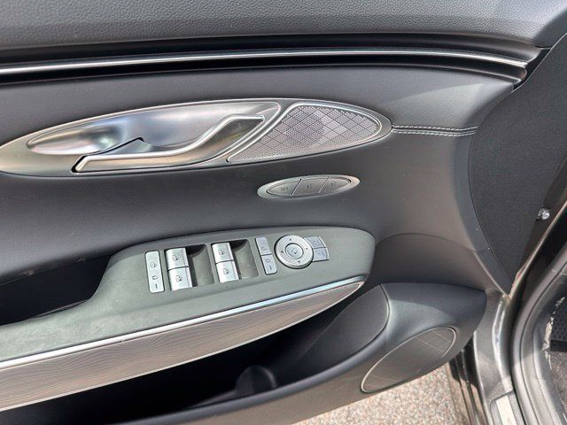 Used 2025 Genesis GV70 2.5T w/ Advanced Package AWD/4WD image 20