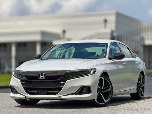 Used 2021 Honda Accord Sport Special Edition image 2