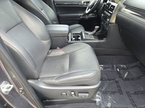 Certified 2023 Lexus GX 460 Luxury w/ Sport Design Package AWD/4WD image 18