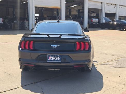Used 2022 Ford Mustang Coupe w/ Equipment Group 101A RWD image 7
