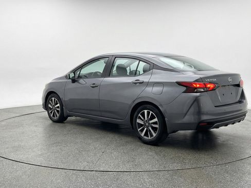 Used 2025 Nissan Versa SV image 5