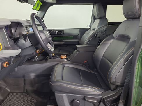 Used 2022 Ford Bronco Badlands image 16