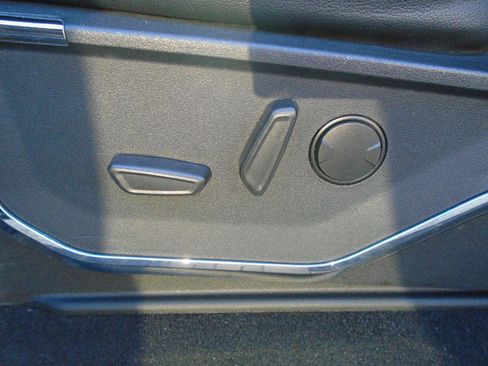 Certified 2023 Ford F350 Lariat w/ Lariat Ultimate Package image 16