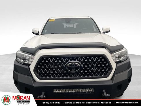 Used 2019 Toyota Tacoma TRD Off-Road AWD/4WD image 5