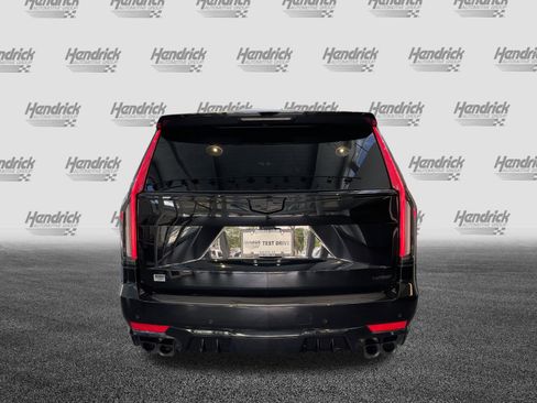 Used 2024 Cadillac Escalade ESV V w/ Heavy-Duty Trailer Package AWD/4WD image 10