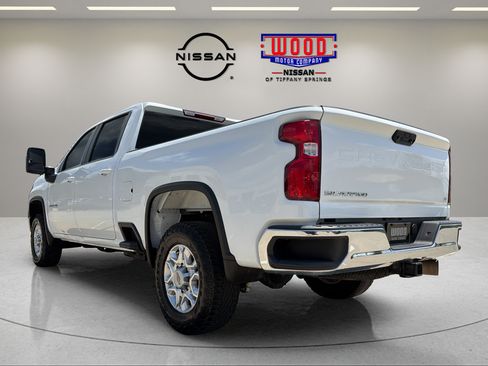 Used 2023 Chevrolet Silverado 2500 LT AWD/4WD image 4
