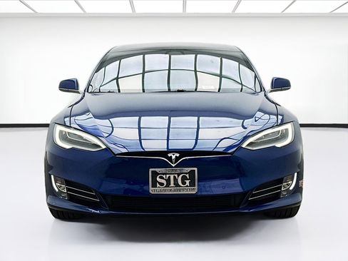 Used 2020 Tesla Model S Long Range Plus image 2