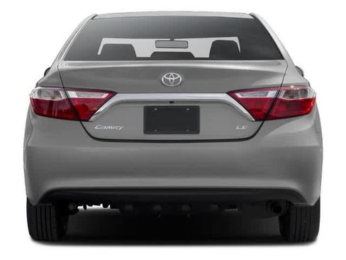 Used 2016 Toyota Camry LE FWD image 6