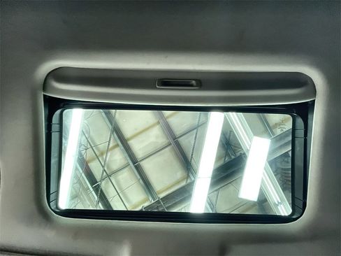 Used 2022 Honda Civic Touring image 29