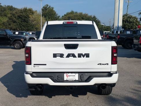 New 2026 RAM 1500 Big Horn AWD/4WD image 4