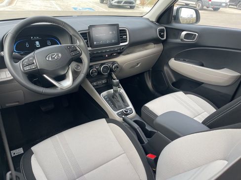 New 2026 Hyundai Venue SEL image 13