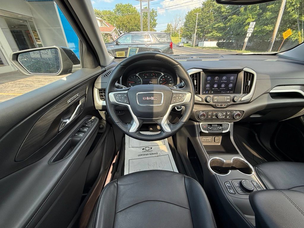 Used 2023 GMC Terrain SLT w/ Elevation Edition AWD/4WD image 42