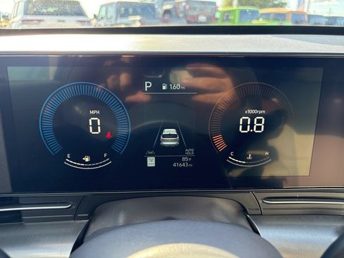Used 2025 Hyundai Kona SEL FWD image 30