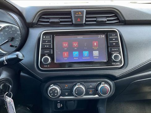 Used 2024 Nissan Versa S w/ S Plus Package image 24