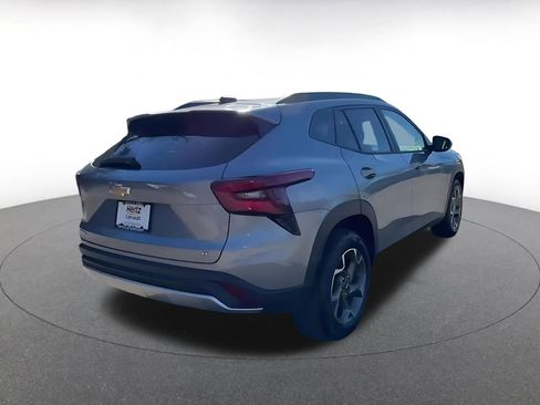 Used 2025 Chevrolet Trax LT image 14