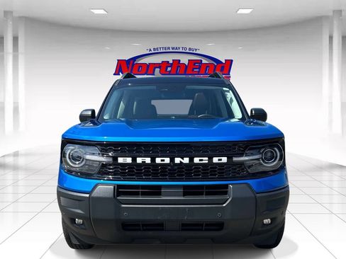 Used 2025 Ford Bronco Sport Outer Banks w/ Outer Banks Tech Package+ AWD/4WD image 8