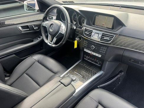 Used 2016 Mercedes-Benz E 350 4MATIC Sedan image 17