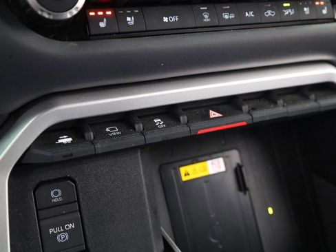 Used 2024 Toyota Tundra Platinum image 22