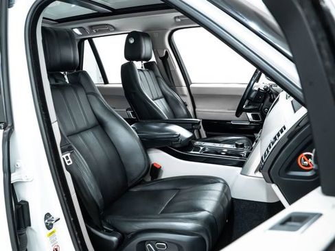 Used 2014 Land Rover Range Rover Supercharged image 28