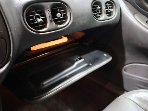 Used 2003 Pontiac Bonneville SE w/ Leather Appointment Package image 28