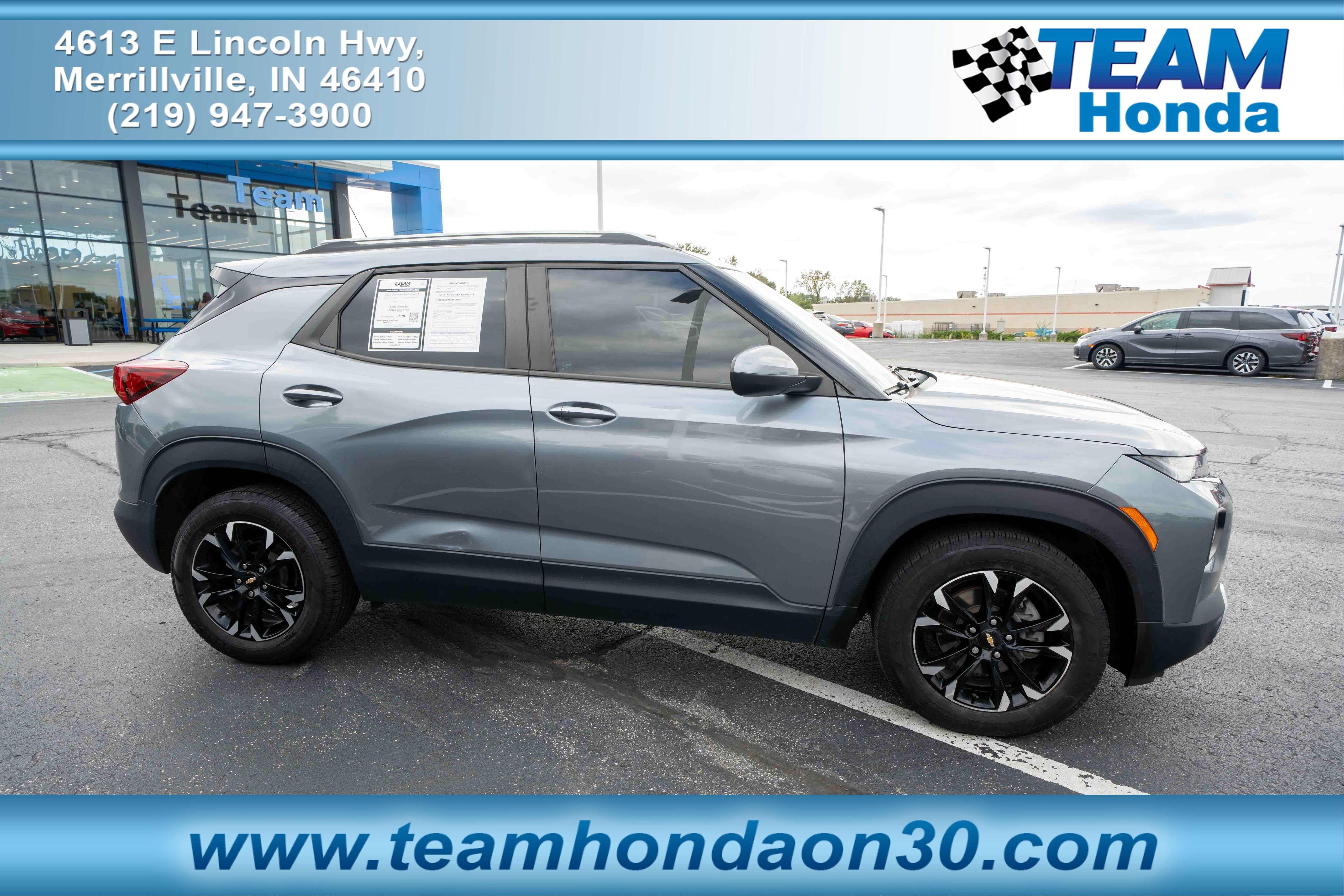 Used 2021 Chevrolet TrailBlazer LT w/ Sun and Liftgate Package FWD image 1