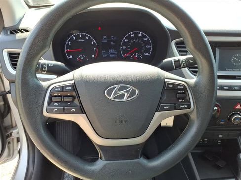 Used 2021 Hyundai Accent SE FWD image 27