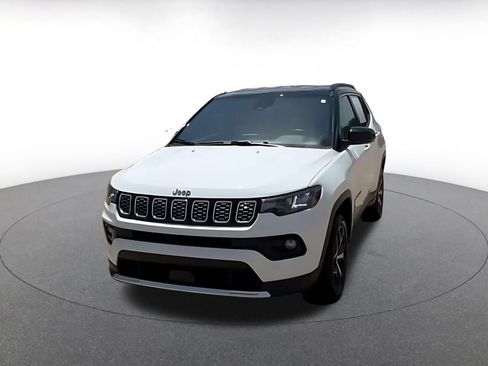 Used 2025 Jeep Compass Limited AWD/4WD image 7